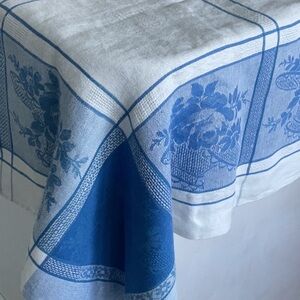 Vintage tablecloth. Cotton. 52” by 68”